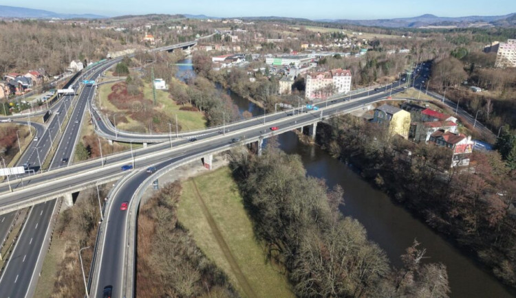 Pražský most v Karlových Varech čeká dvouletá rekonstrukce. Řidiče čekají omezení i objížďky