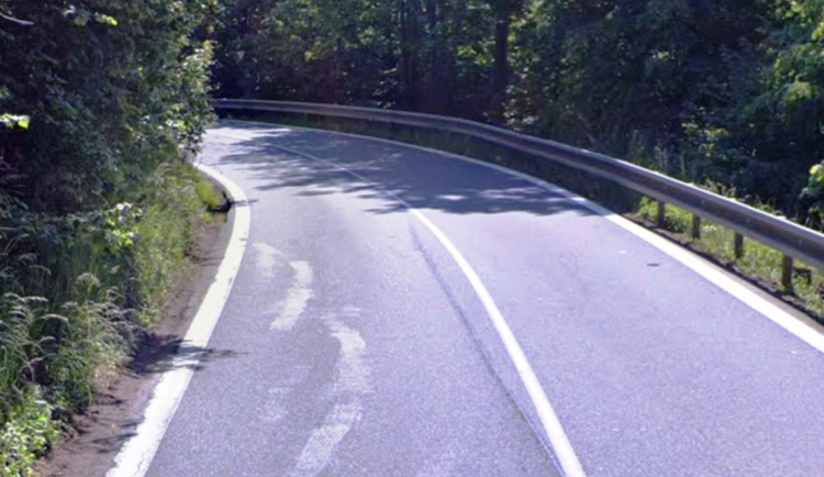 U Pohledu je omezený provoz kvůli nestabilnímu svahu. Jsou tam semafory