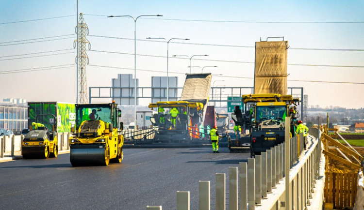 Dojde na Černovickou i Olomouckou. Na opravy silnic v Brně půjde letos víc peněz