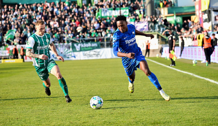 Slovan veze z Bohemians bod. Gól Hodouše odvolal VAR
