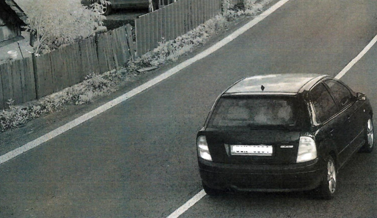 Po autě i sedmadvacetiletém muži z České Lípy, kterému vozidlo patřilo, policisté pátrali od loňského července. 