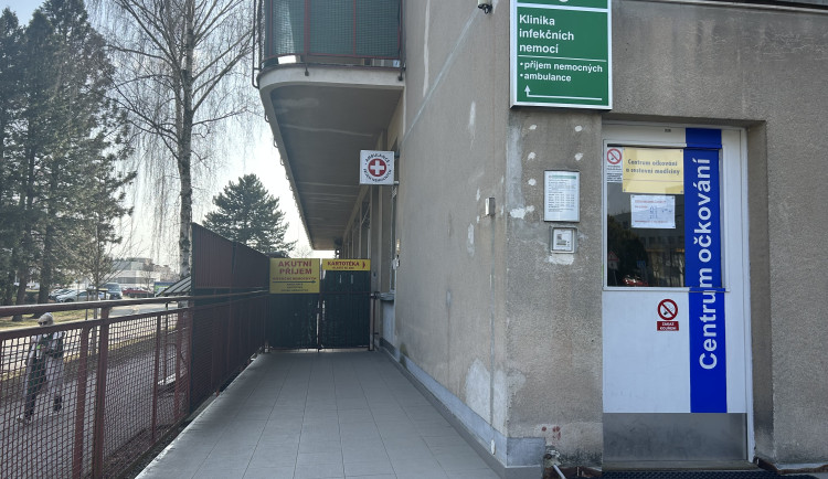 Nová infekční klinika i parkovací dům. Hradecká nemocnice se modernizuje