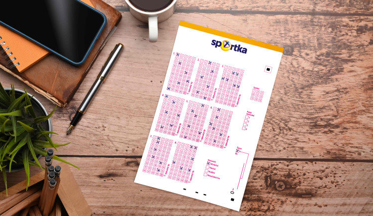 Pátek třináctého jako Den štěstí? Velké výhry, více svateb i méně nehod mluví jasně