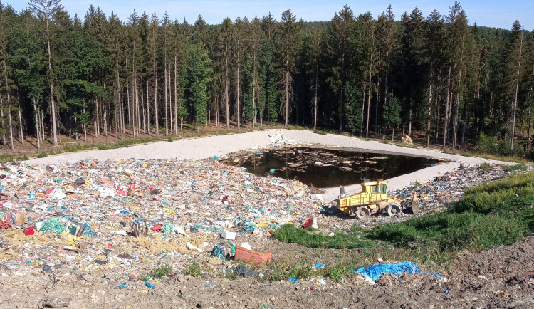 Město láká na netypickou a voňavou exkurzi, zájemci se podívají na skládku