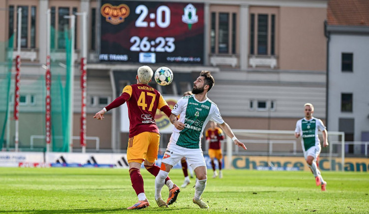Fotbalisté Dukly i díky gólu po 692 ligových minutách porazili Jablonec 2:0