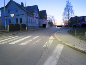 Řidič přehlédl v Jablonci chlapce na přechodu pro chodce. Alkohol roli nehrál