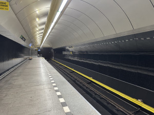 FOTO: Stanice Českomoravská prošla modernizací, přejmenovávat se nebude