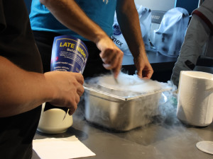 iQLANDIA zve na večerní misi do vesmíru: Late Night 2026