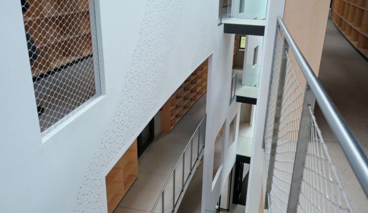 Nová turnovská knihovna se otevře za půl roku. Práce finišují