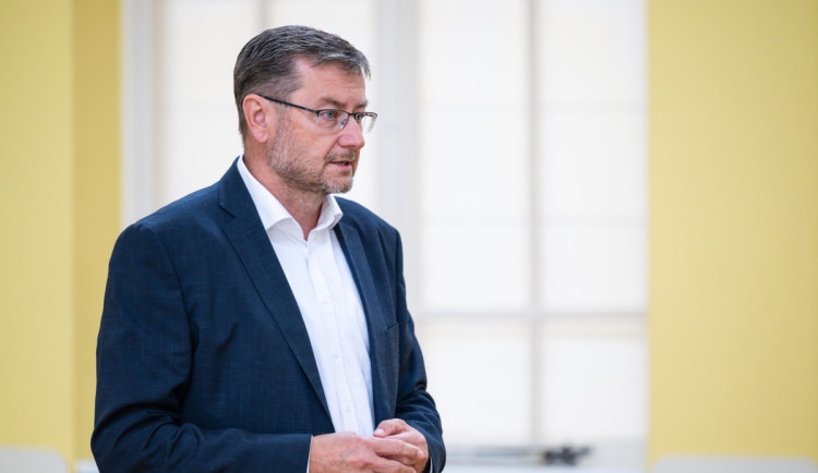 Fotbalová asociace řeší rozsáhlou úplatkářskou kauzu. Mezi podezřelými je i primátor Karviné Jan Wolf