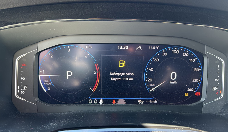 Neustále rostoucí ceny pohonných hmot nutí řadu řidičů přemýšlet nad každou jízdou.