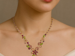 Turnovské muzeum vystavuje exkluzivní klenoty z výstavy EXPO zdobené diamanty a granáty