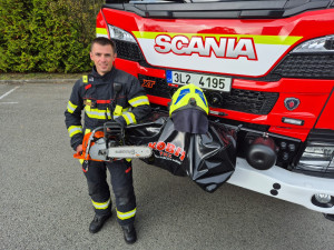 Uběhnout 120 km trať s převýšením 5200 metrů pod 14,5 hodiny? Českolipský hasič to dokázal