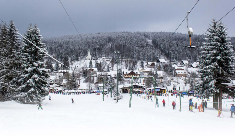 V Bedřichově budou v referendu rozhodovat, zda bude možné zastavět skiareál