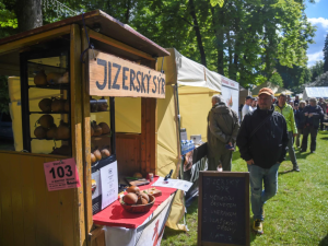 V lázeňském parku Lázní Libverda startují v sobotu oblíbené farmářské trhy