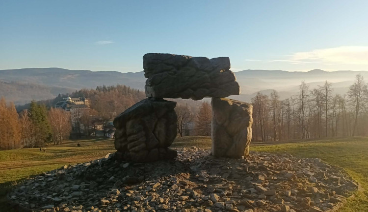 TIP NA VÝLET: Okolí Priessnitzových lázní nabízí prameny, čistý vzduch a krásné vyhlídky na Jeseníky