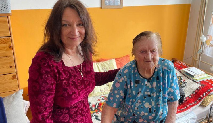 Dvě seniorky z Karlovarského kraje oslavily 101 let, mají mnoho společného
