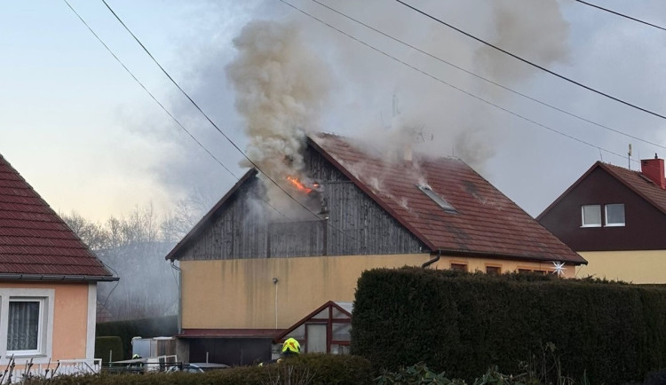 Fotografie z loňského požáru v Chrastavě.