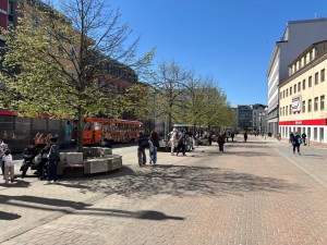 Taxíky z Fügnerovy definitivně zmizely. Lidé je nově najdou třeba před Klubem Lípa