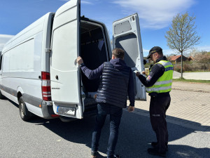 Alarmující čísla. Ze sedmi kontrolovaných náklaďáků v Turnově bylo pět přetížených