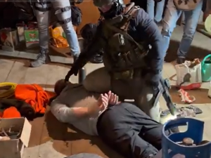 Liberecký TOXI tým rozprášil výrobce drog, jednoho sebral u Turnova přímo při vaření pervitinu