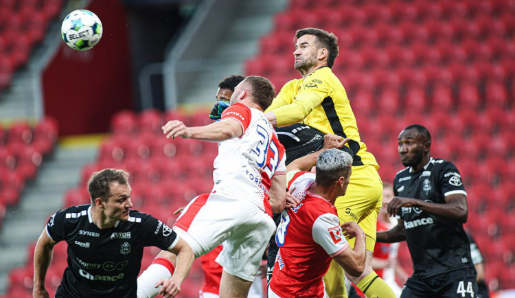 Slavia nedala Jablonci šanci. Před prázdným Edenem zvítězila 5:1 a je mistrem ligy