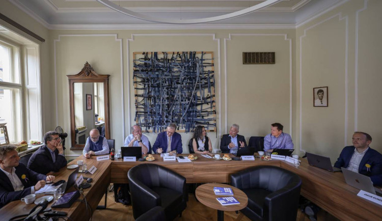 Návrh rozpočtu EU normalizuje společné zadlužování, míní odborníci