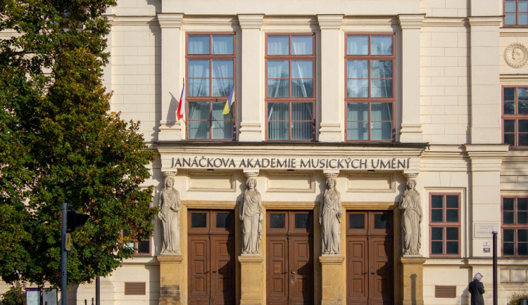 Prezident na základě návrhu akademického senátu odvolal rektorku JAMU Willi