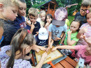 Nejen učebnice. Děti v Libereckém kraji poznávají řemeslo přímo u zdroje