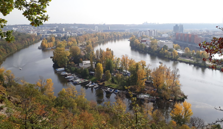 Praha se dohodla s developerem na Libeňském ostrově, pozemky vymění za nové byty