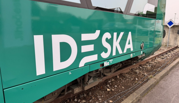 Jihočeský kraj spustil předprodej IDESKY. Pravidelní cestující mohou výrazně ušetřit