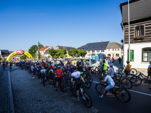 Malevil Cup startuje: téměř tisíc bikerů z jedenácti zemí míří do Lužických hor