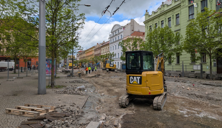 Koaliční zabijačka kvůli Americké. Politici se rozhádali, jestli tam po úpravě pustit auta