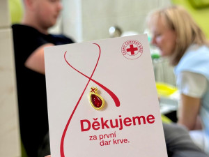 Je světový den dárců krve. Transfuzka liberecké nemocnice u té příležitosti hledá prvodárce