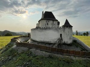 Severočeské muzeum láká na výstavu o hradech, k vidění bude i šest modelů či obléhací stroj