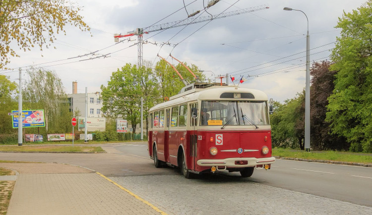 Do ulic vyrazí unikátní historické vozy, trolejbusové oslavy nabídnou víc perliček