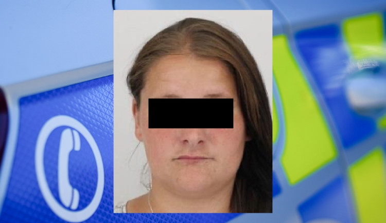 Policie ukončila pátrání po nebezpečné ženě, dříve mluvila o pobodání