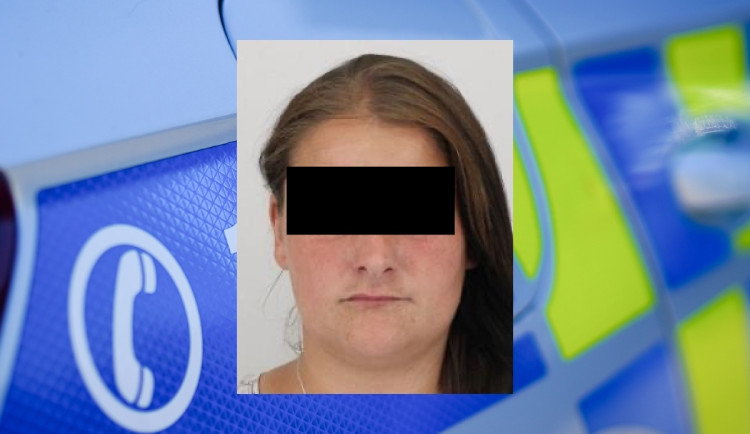 Policie odvolala pátrání po nebezpečné ženě s nožem. Hledali ji dvakrát za dva dny