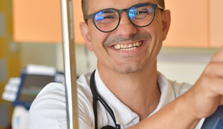Chebská nemocnice truchlí. Zemřel primář interního oddělení Marek Veinfurt