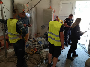 Policejní kontroly na stavbách. Sedm cizinců v Libereckém kraji pracovalo nelegálně