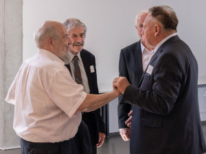 Historicky první zlaté promoce na liberecké univerzitě: Absolventi se vrátili po padesáti letech