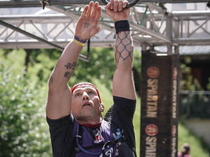 Liberecký voják Pavel Benda je mistrem světa ve Spartan Ultra