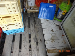 Hlodavci i špína. Inspekce stopla výrobu závitků ve večerce v Raspenavě