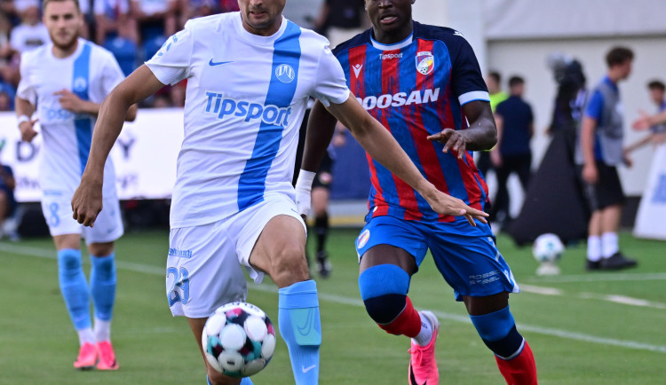 Skvělý start Slovanu do ligy. V Plzni vyhrál 3:1