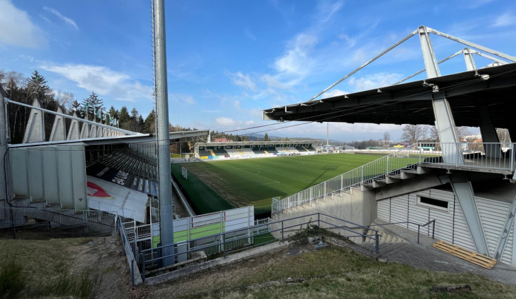 Sponzor bez licence. FK Jablonec propaguje směnárny vyšetřované kvůli podvodům