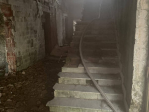 Požár v Hrabačově. Hořelo ve vybydleném hotelu Cedron