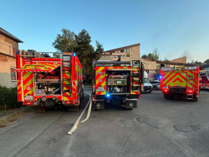 Požár v Hrabačově. Hořelo ve vybydleném hotelu Cedron