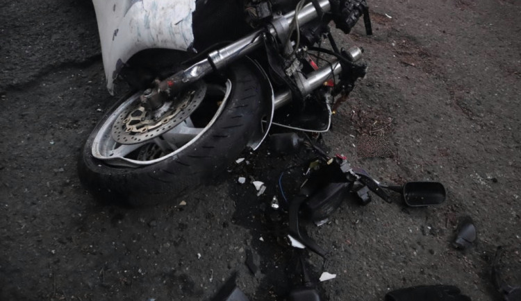 Novou motorku si užil jen pár hodin. Vlastní chyba ho stála život