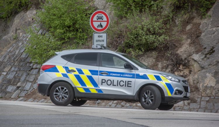 Tři pobodaní nožem v Tanvaldu. Útočníka policie zadržela