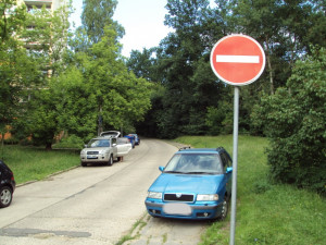 Rychtářská. Cyklisté by mohli jezdit v obou směrech